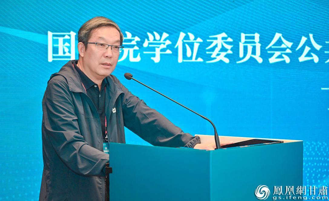 国务院学位委员会公共管理学科评议组联合召集人丁煌说,公共管理学科肩负着回应国家治理体系与能力现代化的核心命题。