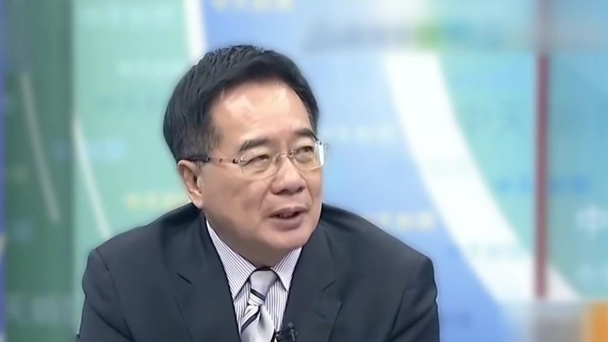 辽宁舰在“第二岛链”演练美国有意见？蔡正元：不然去夏威夷吗