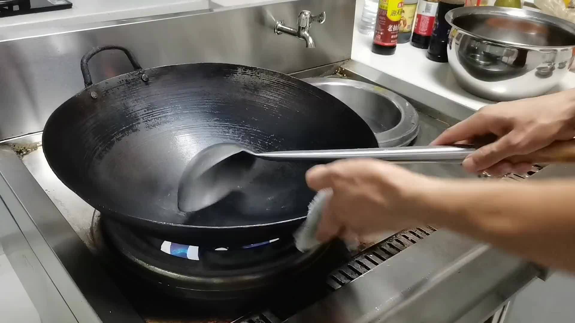 饭店最牛的大厨，每天只做一道辣椒炒肉，发火连老板娘都敢骂