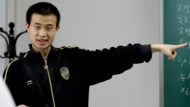 韦东奕是社会安慰剂，人人都爱他，但没人想成为他