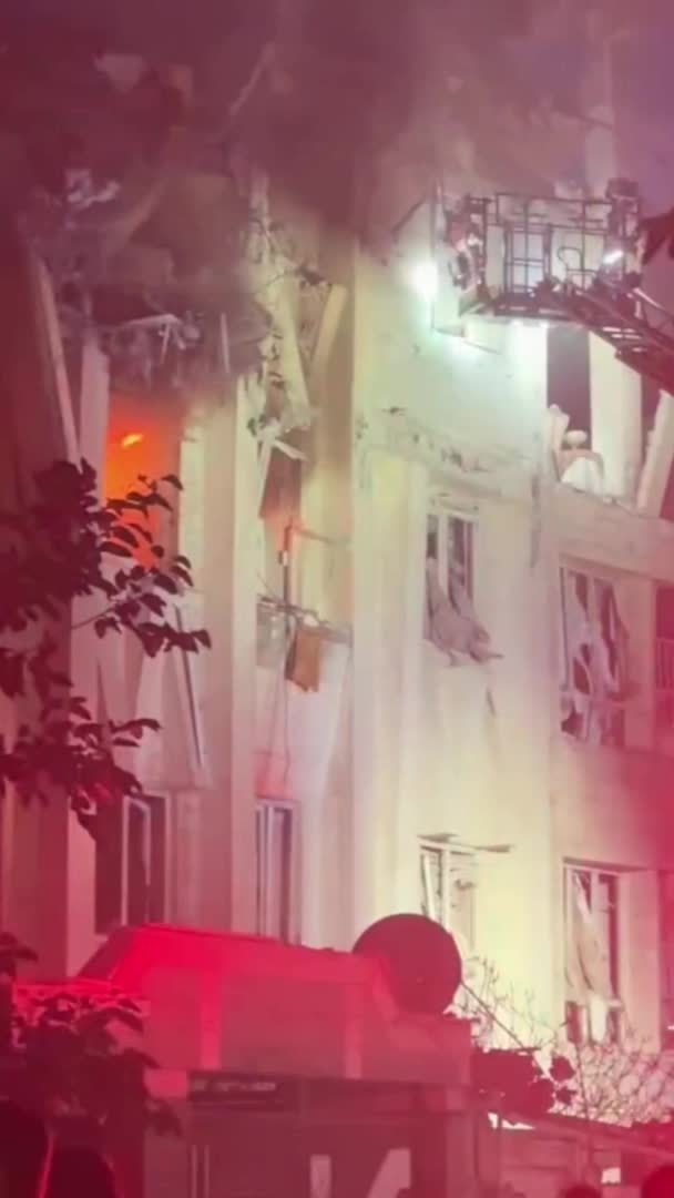 新华社消息｜以军袭击伊朗核计划相关设施　伊朗防空处于全面戒备状态