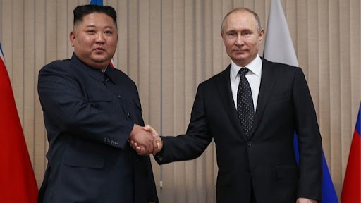 金正恩致电普京，祝贺俄罗斯国庆节