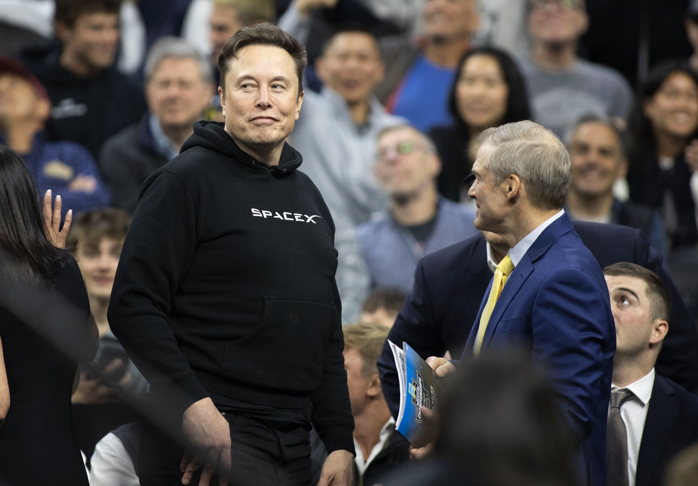 揭秘马斯克的创收新手段:用诉讼逼迫广告主买单 X赚翻了