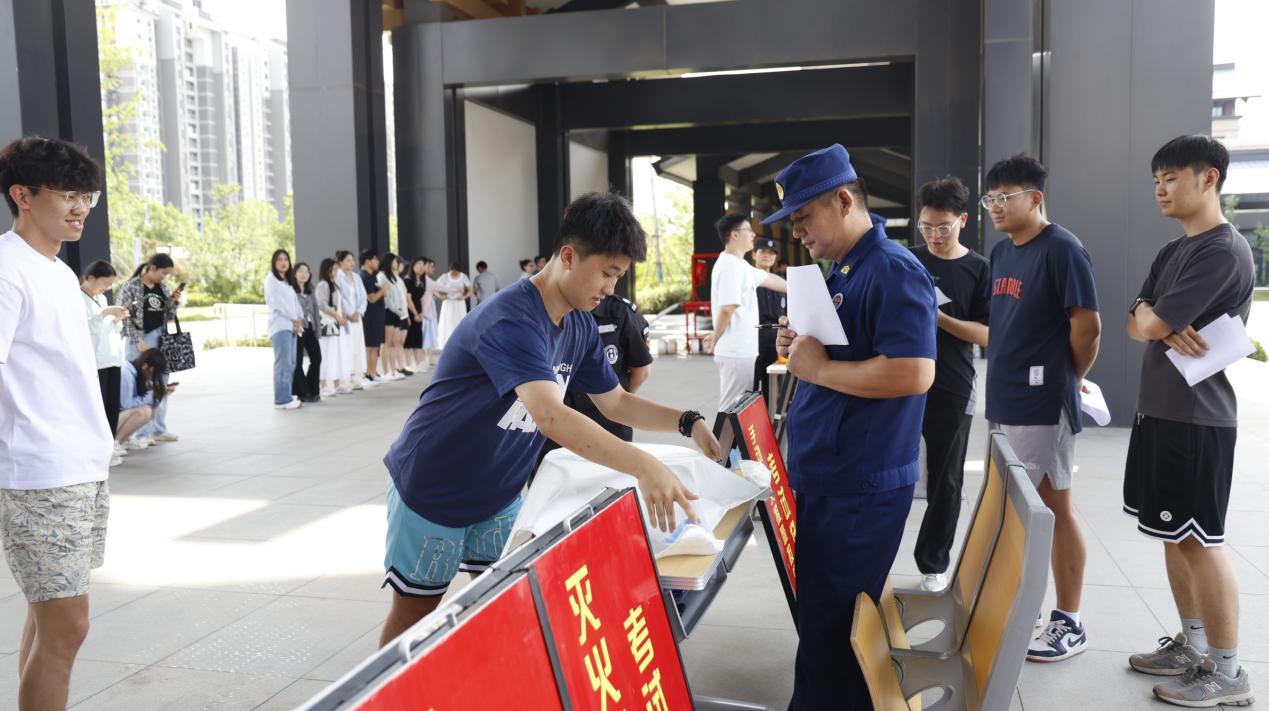 济宁消防联合曲阜师大开展从教毕业生“消防安全明白人”培训