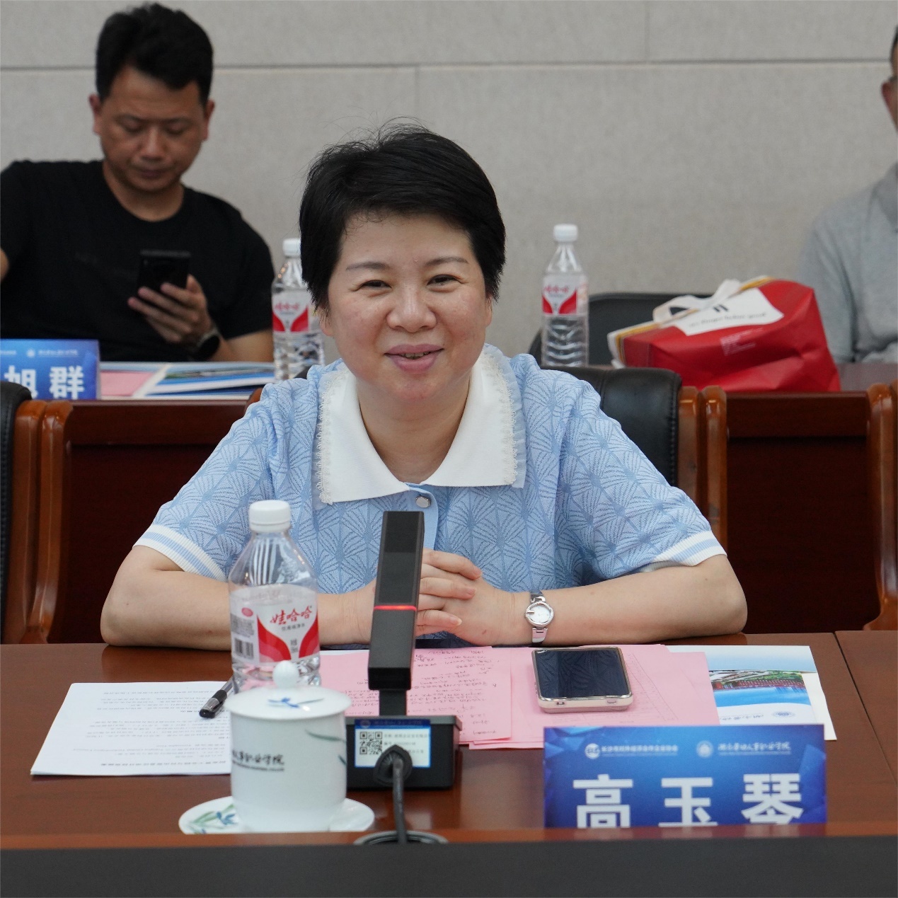 中湘海外建设发展有限公司 董秘 高玉琴