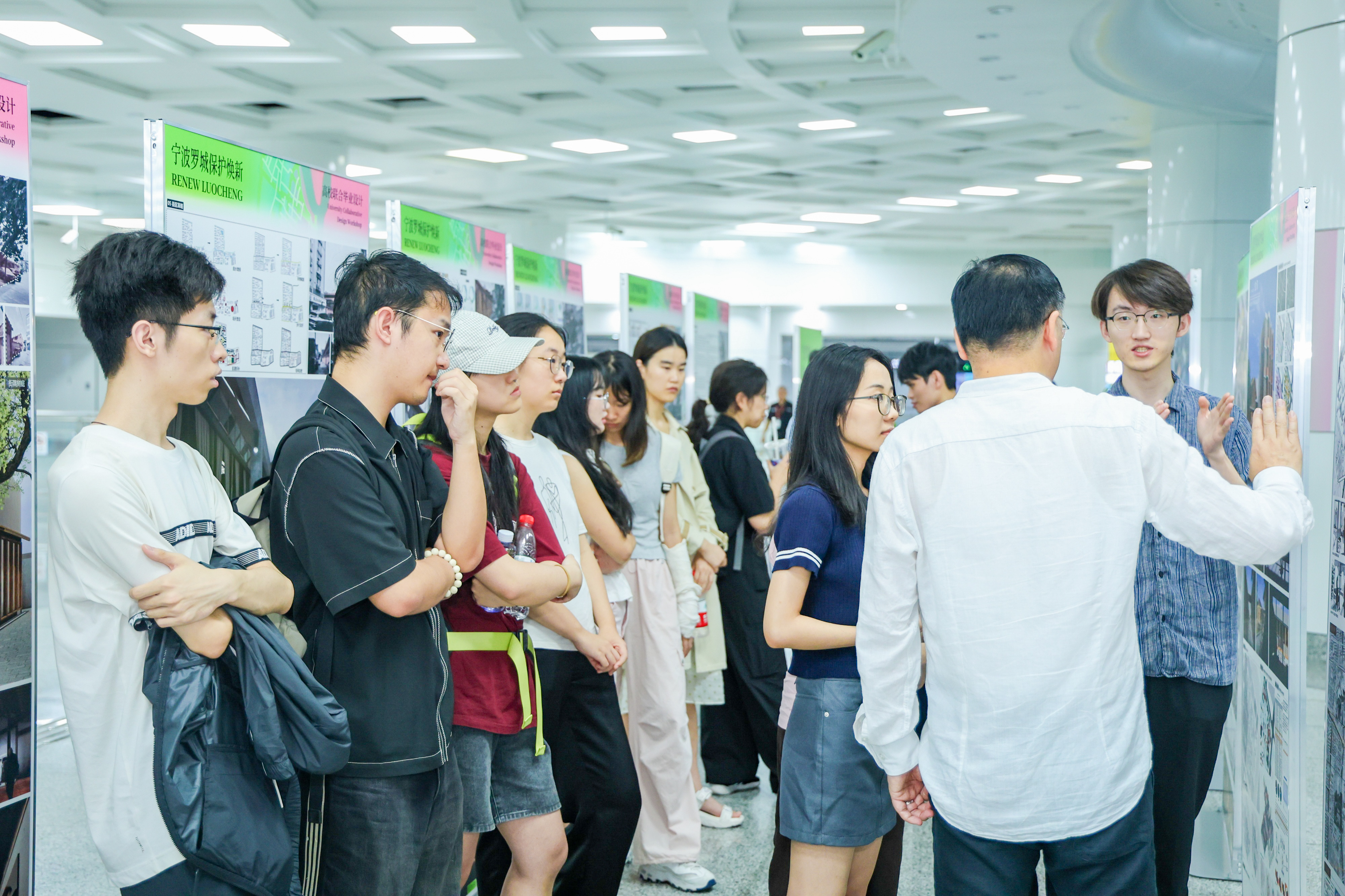 六校菁英联合设计成果丰硕：青春创意点亮罗城新生