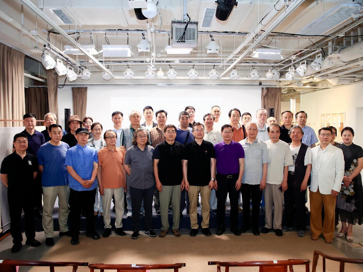 “滴翠—李恩成作品展”暨京行艺术馆（济南馆）重装升级开幕仪式成功举办