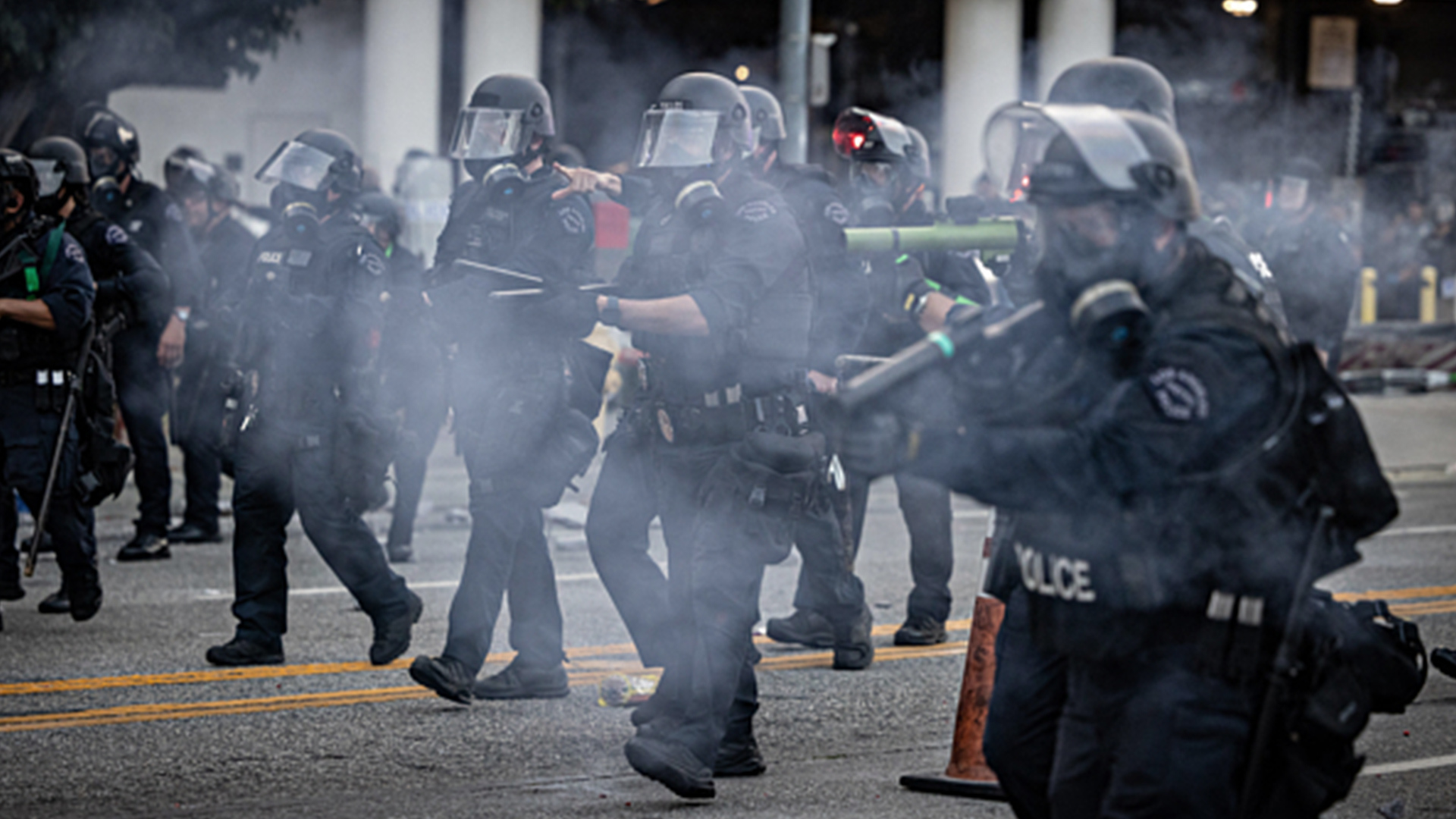 @佩洛西  请欣赏洛杉矶“美丽的风景线”