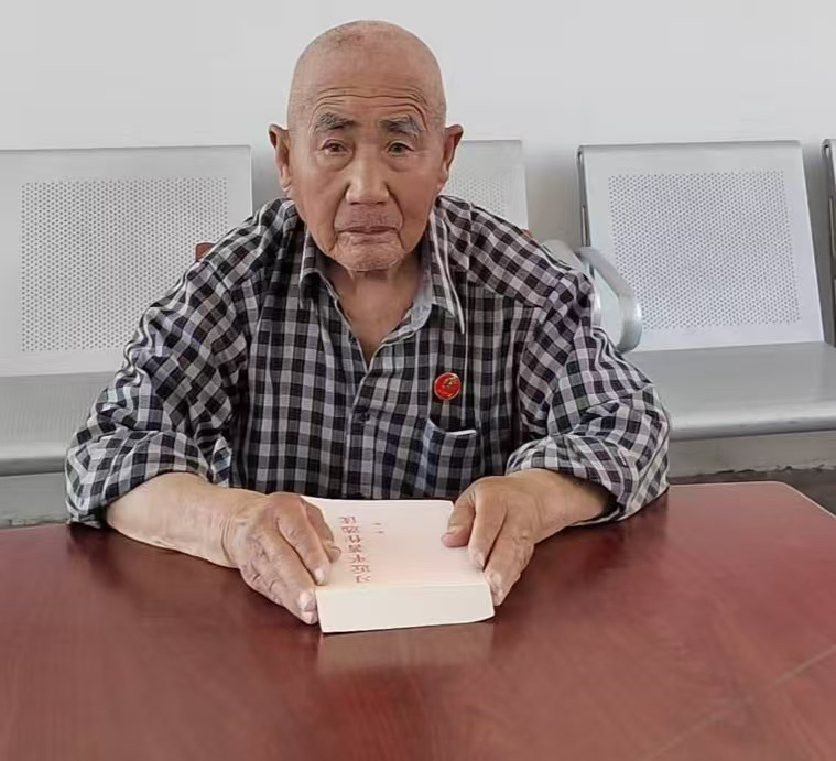 柘城县:九旬老党员和他两个“孙子”的故事