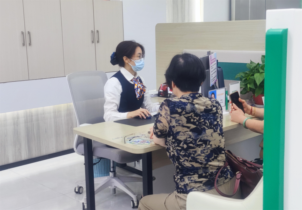 “小保费撬动大保障”背后：透视广东老龄治理的共治方程式