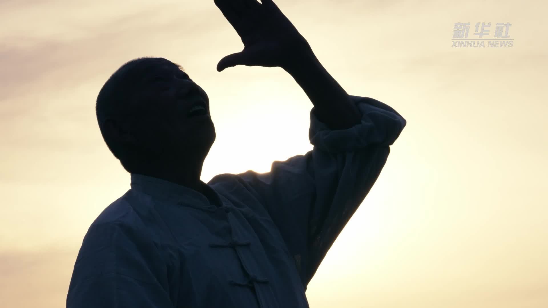 “巴铁”小哥黄河“探宝”