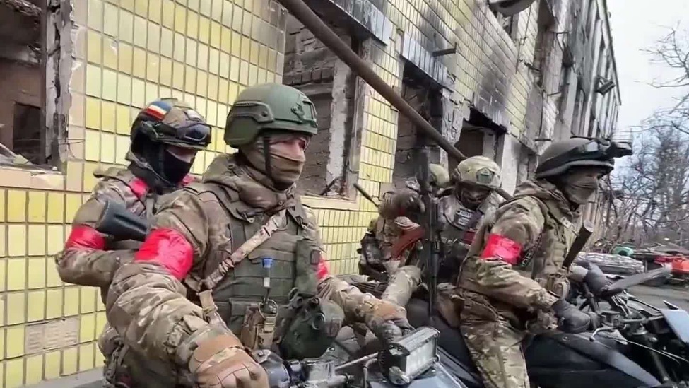 乌军在库尔斯克半个月战损逾两千人