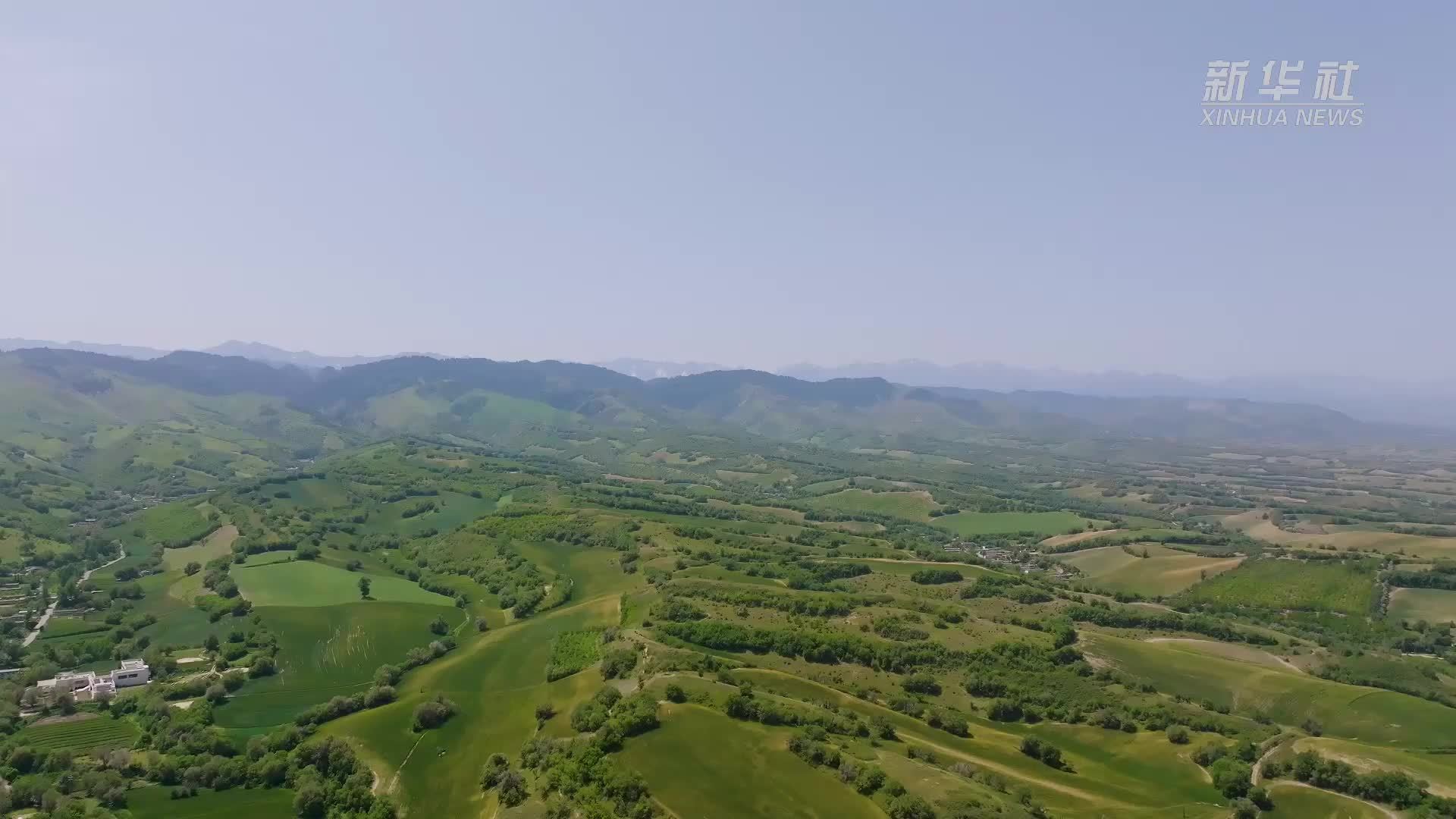 瞰中国｜新疆昌吉：马圈湾风景如画