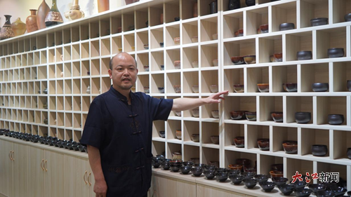 “永恒之花”盏创作者刘江涛