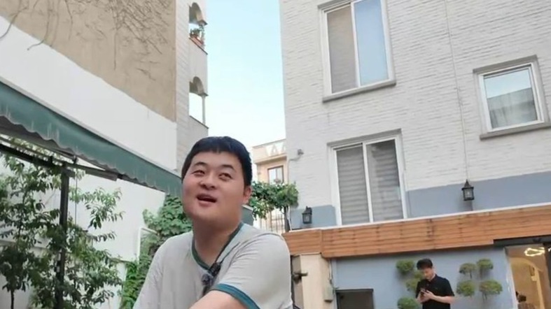 伊朗华人讲述惊魂时刻：炸弹在附近 整条街玻璃都碎了 就差一点…