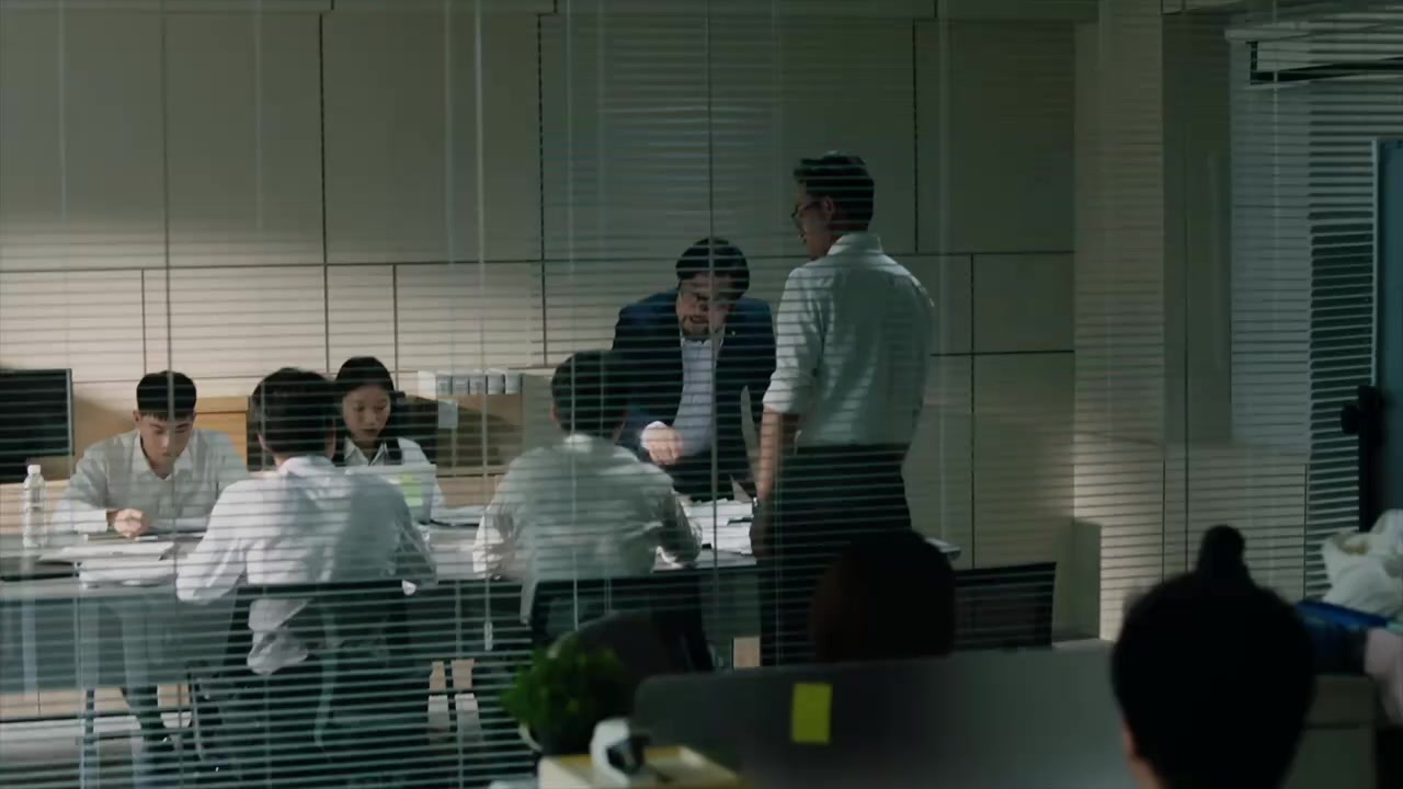 那个总说“马上回来”的爸爸，这次！微电影《那个一直“缺席”的爸爸》暖心上线！致敬每一次“不缺席”的奔赴，感念每一份无声的理解，#岚图free+，为爱同行