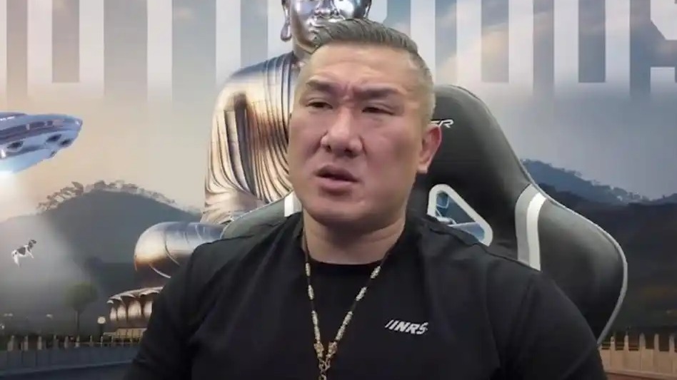 被问西湖醋鱼好不好吃，“馆长”表情复杂：杭州人对我蛮好的