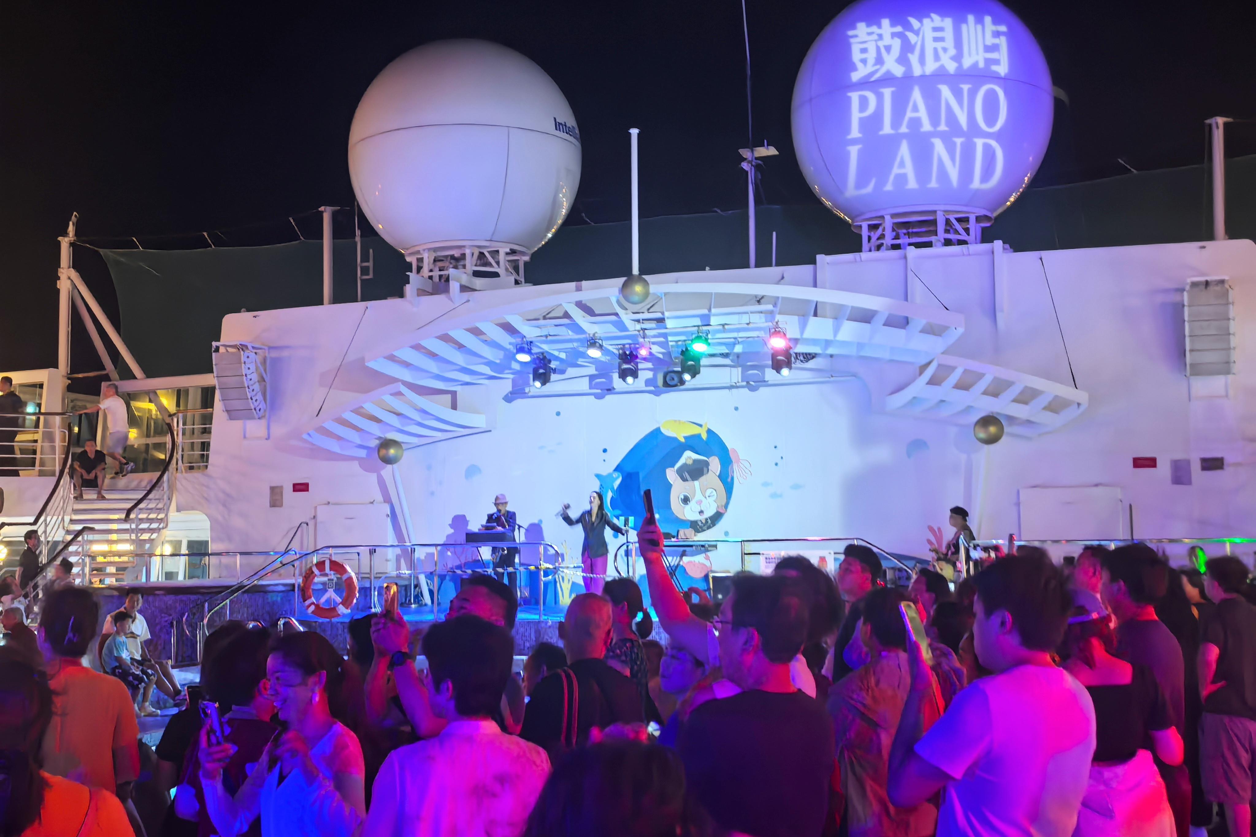 漫游纪｜六天五晚香港冲绳往返，“鼓浪屿”号邮轮深度体验