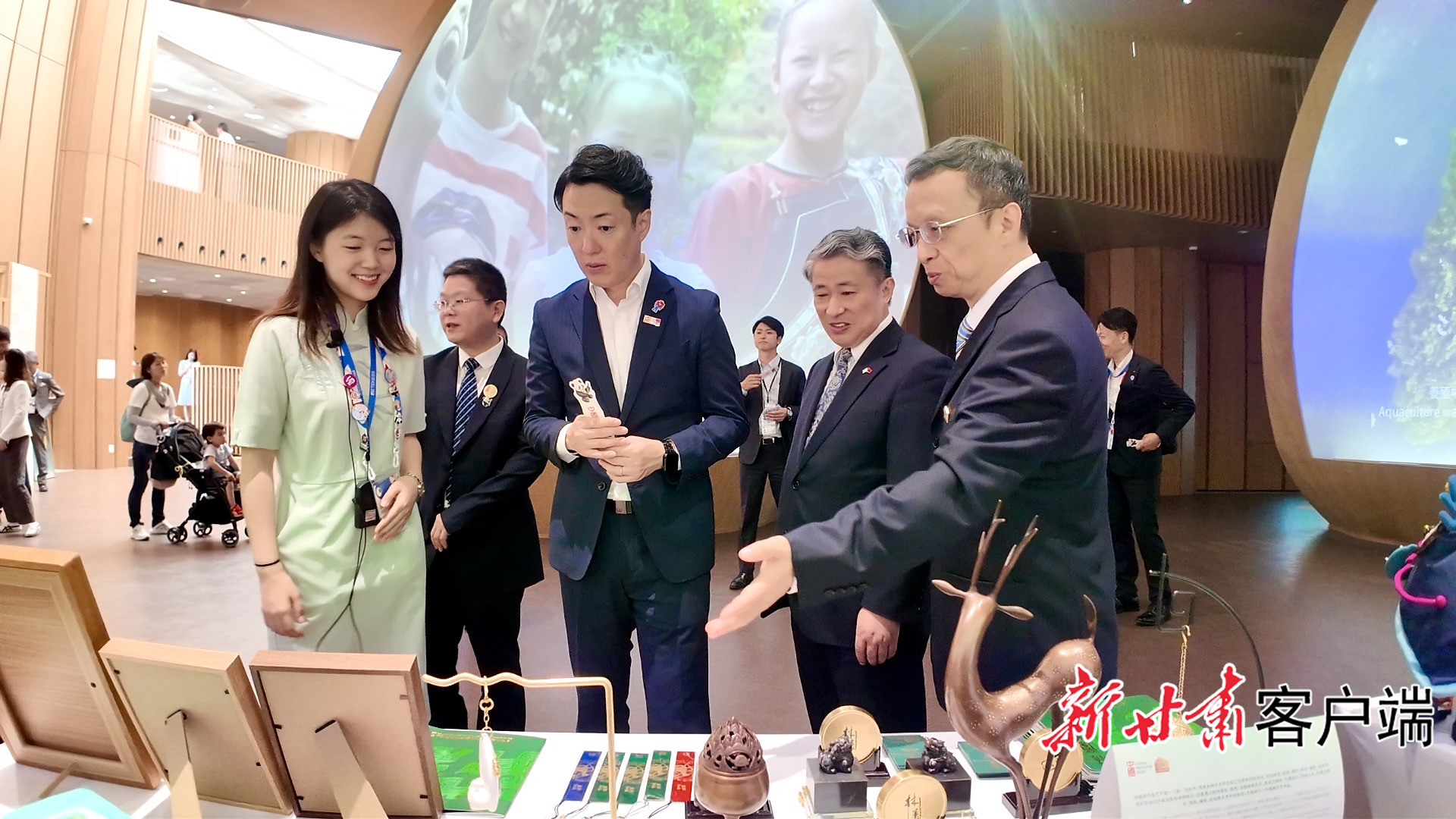 世博会陇日搭“聊天室”　甘肃非遗圈粉大阪市长