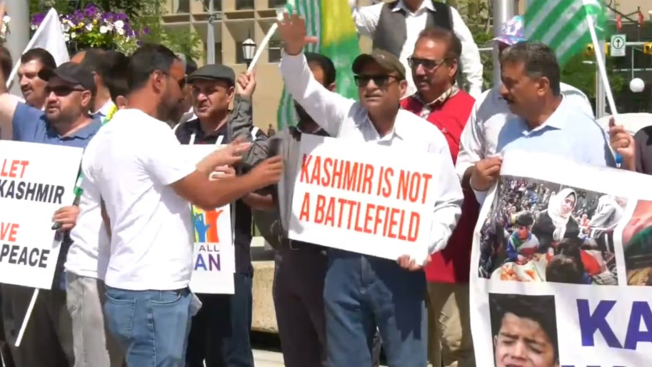 七国集团峰会在加拿大开幕 民众聚集抗议