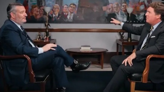 卡尔森质问美议员：你连伊朗有多少人都不知道，就要推翻它的政权？