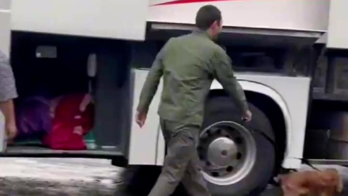 华人分享撤离德黑兰路线：与同伴坐8小时巴士到“中转站”辗转入境亚美尼亚，或选择进入土耳其