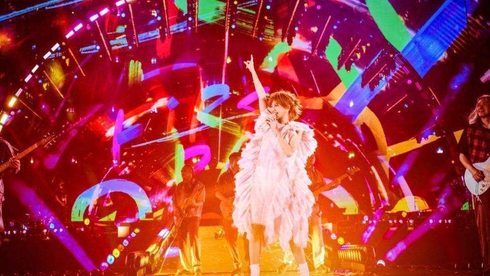 孙燕姿社交平台发文告别鸟巢，难忘散场歌迷自发大合唱封面图