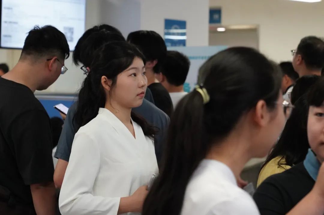 5万元买不来一个大厂面试,求职中介收割应届生