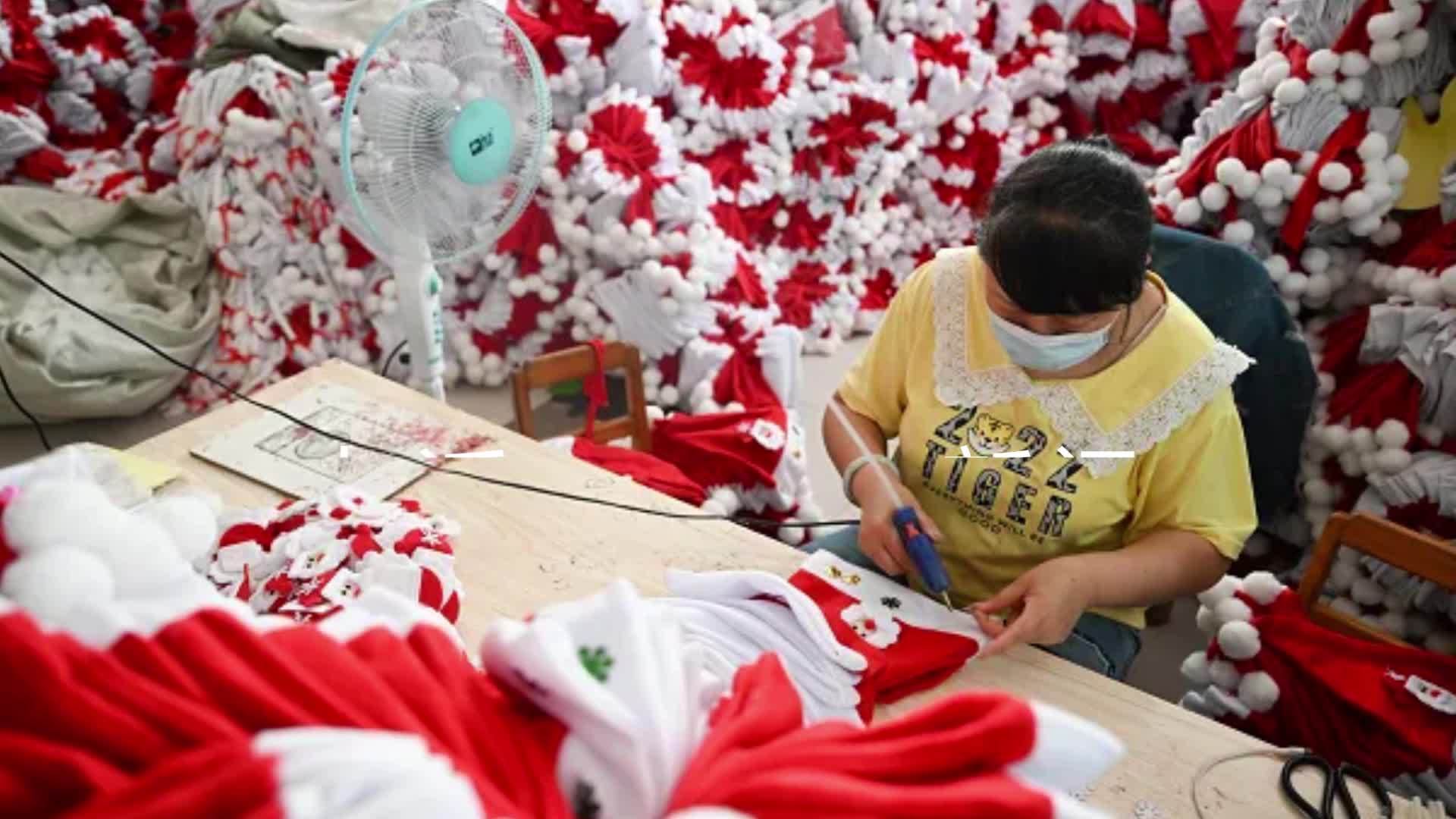 义乌商家已接到美国圣诞订单，店家：中大型客户为了保险，比往年提前了2个月