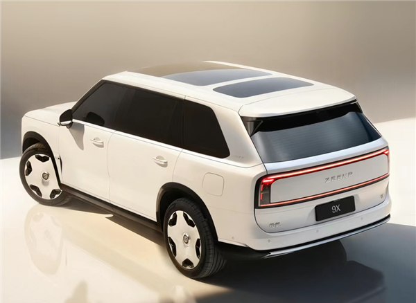 和外观反差极大 疑极氪9X内饰曝光:一点也不像劳斯莱斯库里南