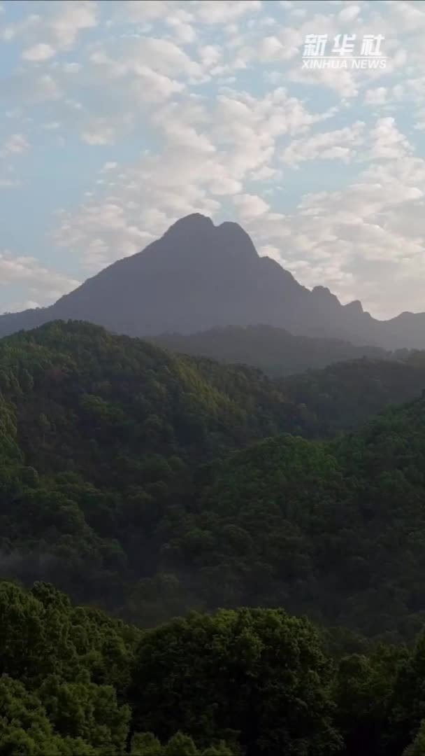 中国之城丨海南五指山：青山满目碧水绕城的翡翠山城