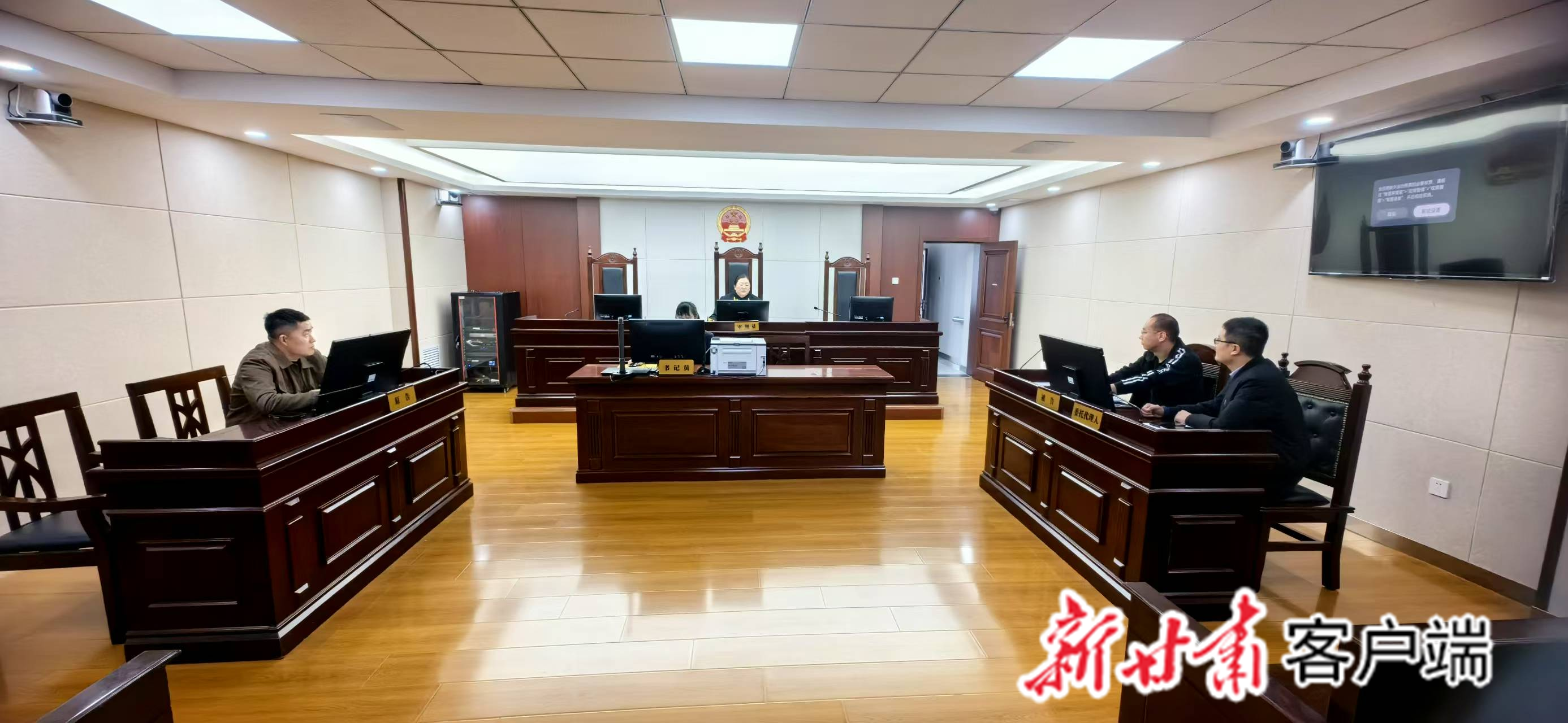 未成年人无证租车酿事故 谁买单