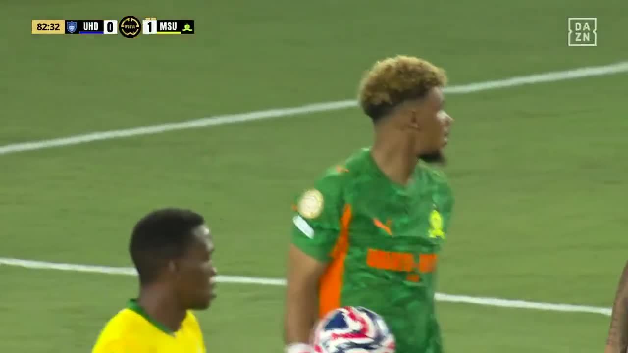 世俱杯首次执行新规！马梅洛迪日落门将持球超8秒被判角球