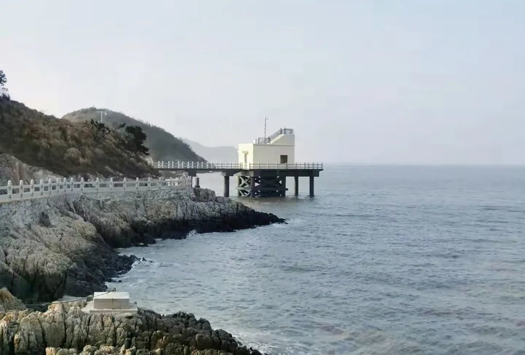 10.海洋自动观测站.jpg