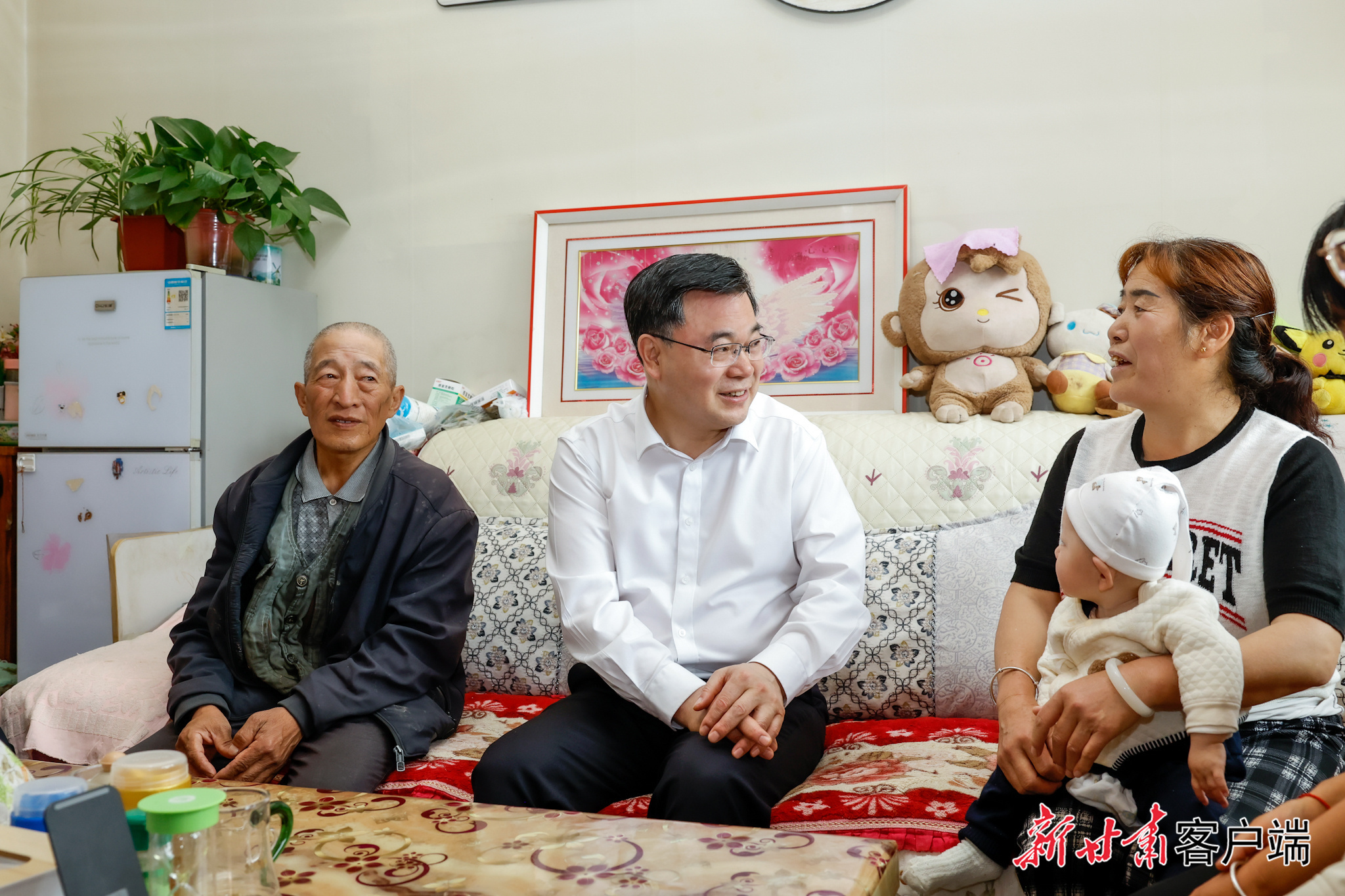 胡昌升：领导干部多家访　帮助群众解急难