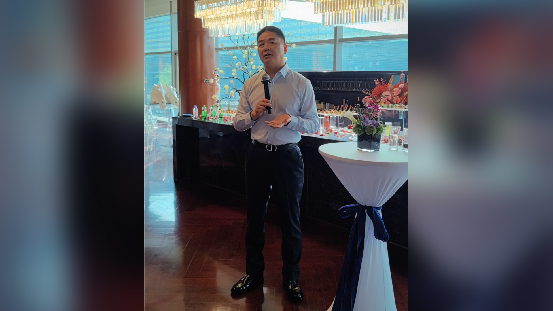 刘强东：胖东来的经营理念和京东是如出一辙