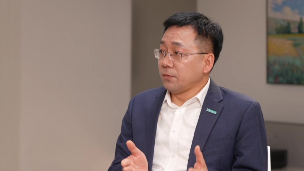 海信李炜：显示产品和医疗结合，能够提供远程医疗服务|《封面》对话