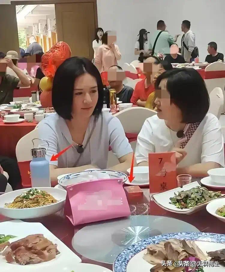 谢娜火辣旧照曝光_谢娜生日张杰送玫瑰_