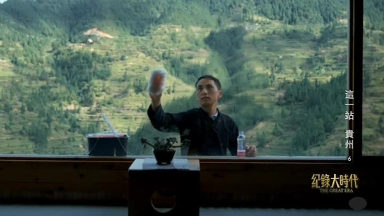 想要帮助村民过上更好的生活，光靠民宿不够，唐文德一直在寻求改变