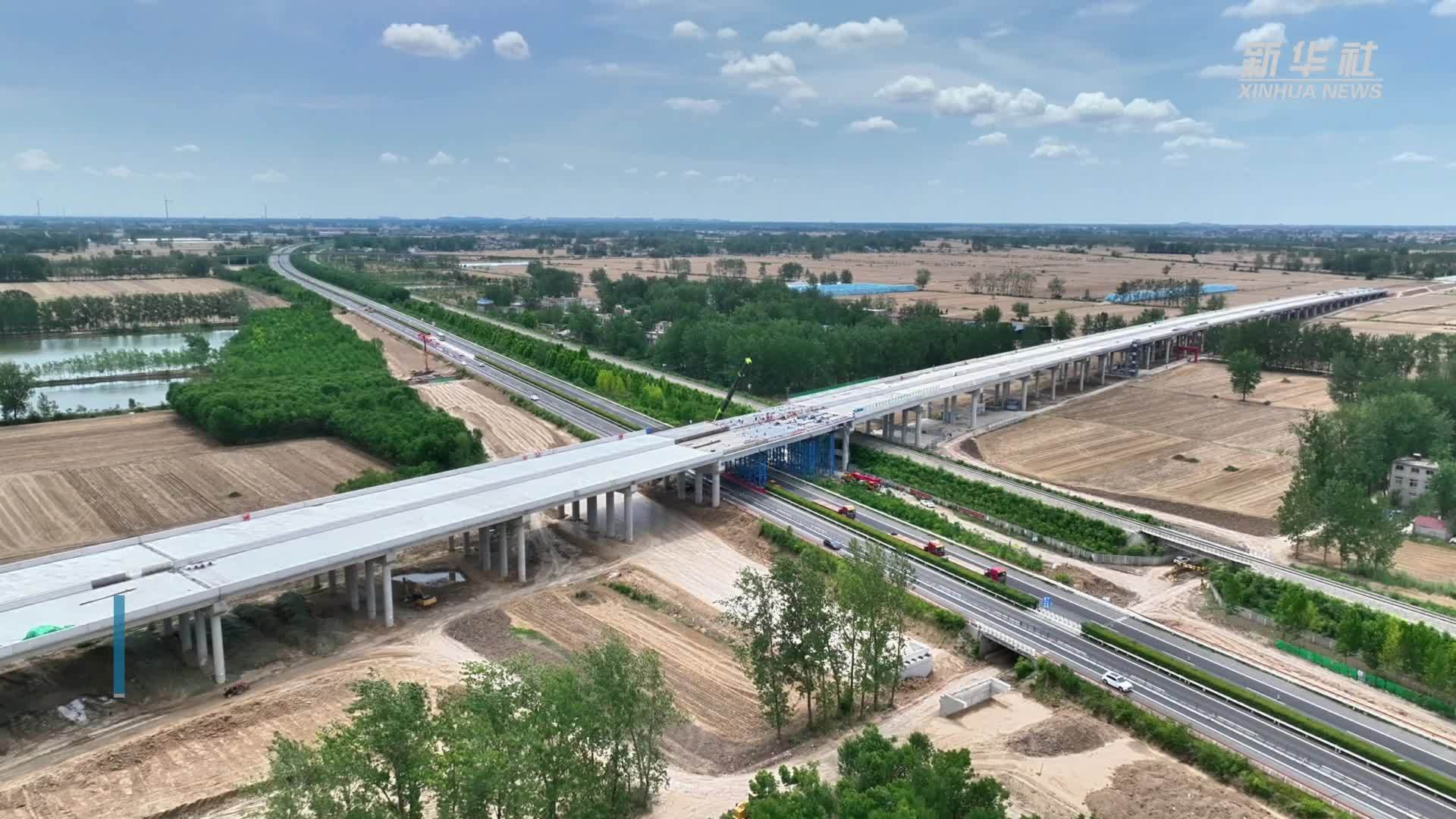 宿固高速上跨宿淮铁路立交工程顺利贯通