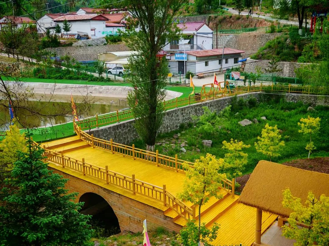 村民从躲着走到捞鱼乐　华亭“美颜”秘诀藏在山水间