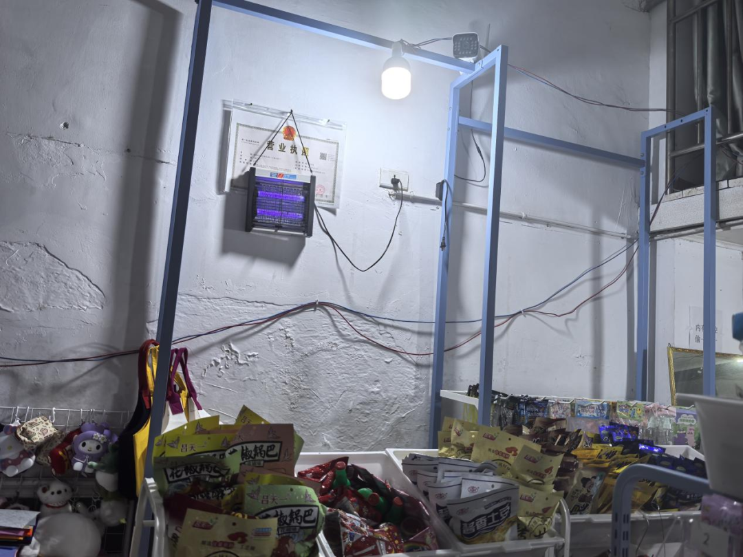 ▲电气线路未穿管保护