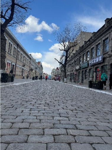 靖宇街上的面包石路，一砖一瓦无声讲述百年传奇