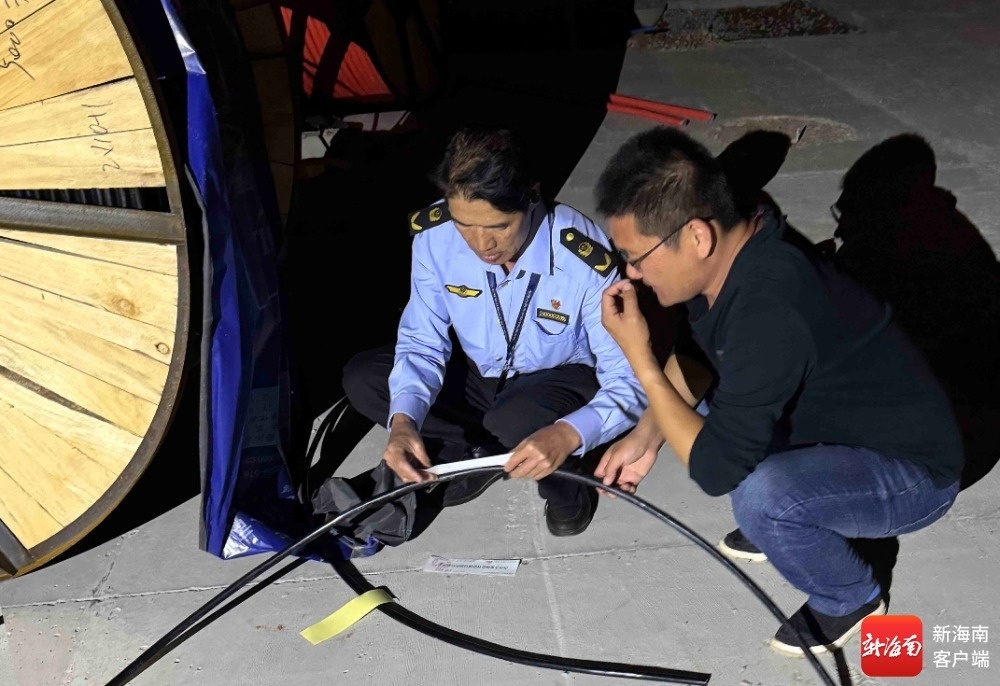 执法人员查获的涉案电缆产品
