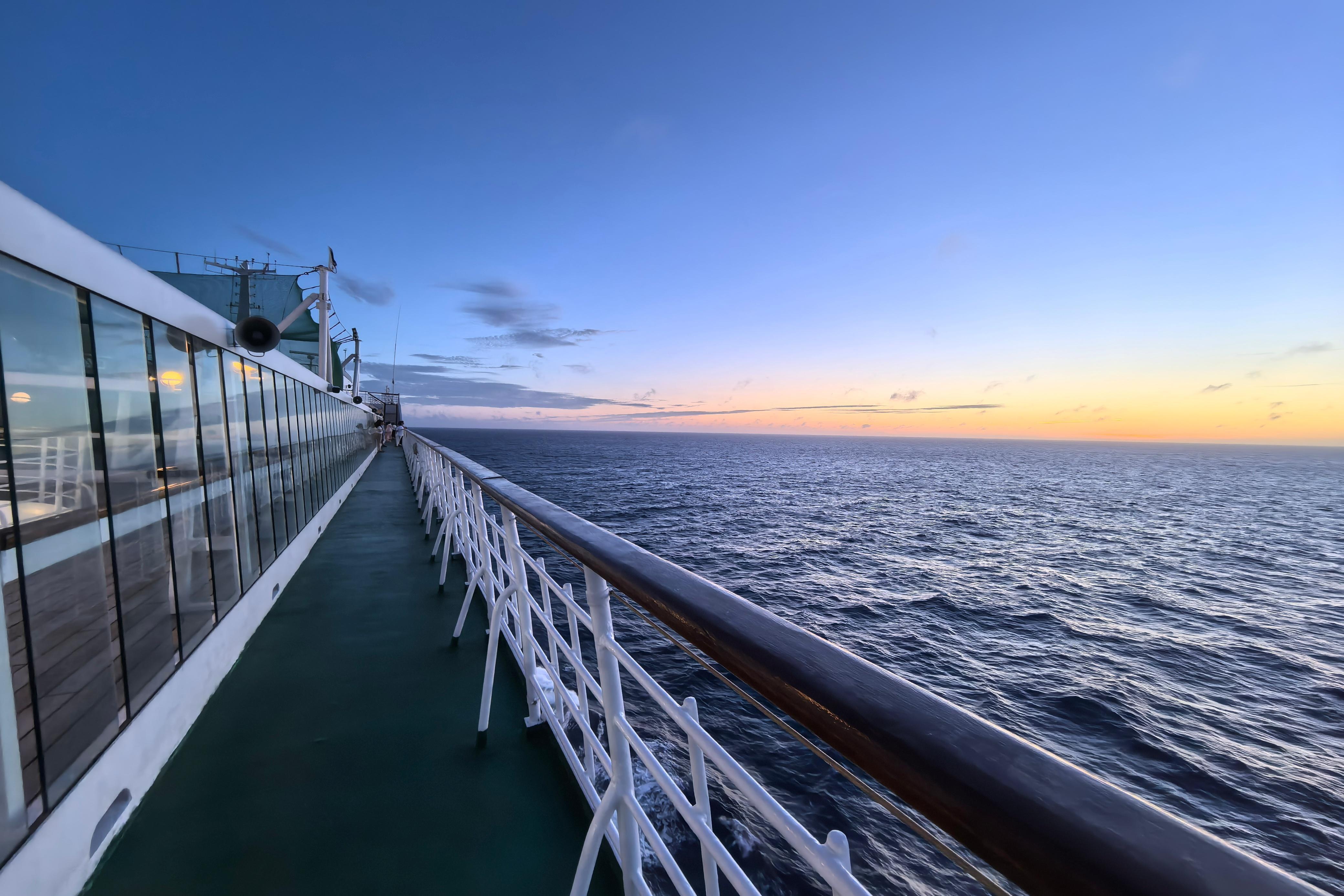 漫游纪｜六天五晚香港冲绳往返，“鼓浪屿”号邮轮深度体验