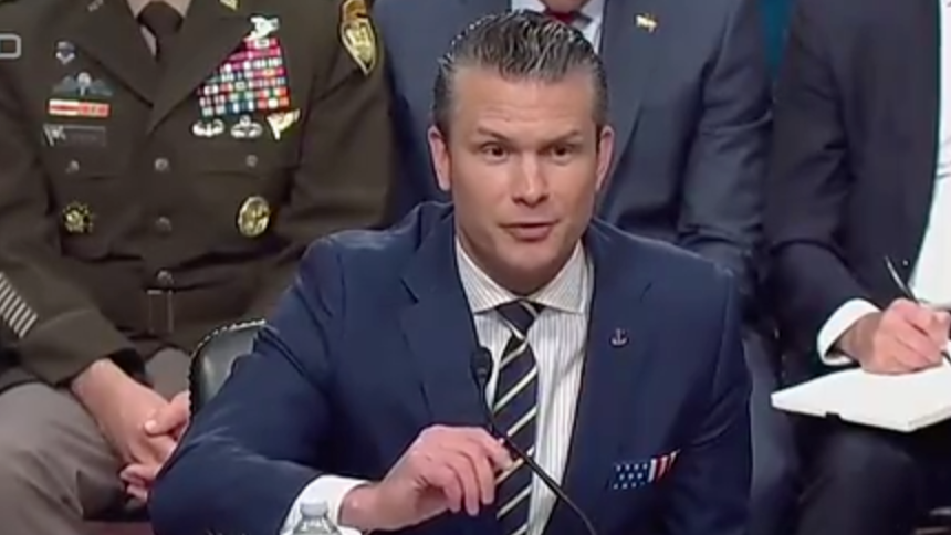 美国防长：将执行特朗普任何对伊朗方案