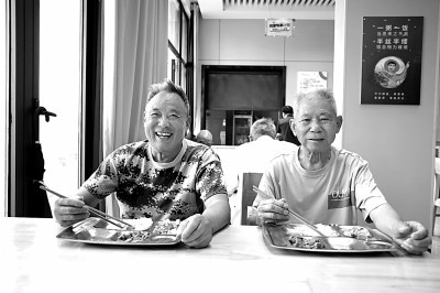 银龄“幸福圈”撬动银发“经济圈”