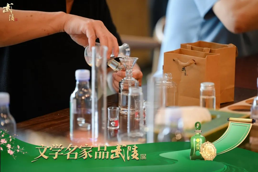 文学名家品武陵- 任林举 | 桃源与世界之隔