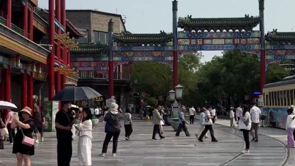前门大街可真有“神兽”！