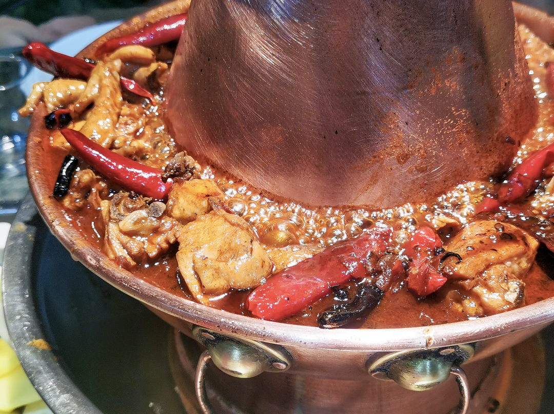△沧州特色美食火锅鸡。(图/图虫创意)
